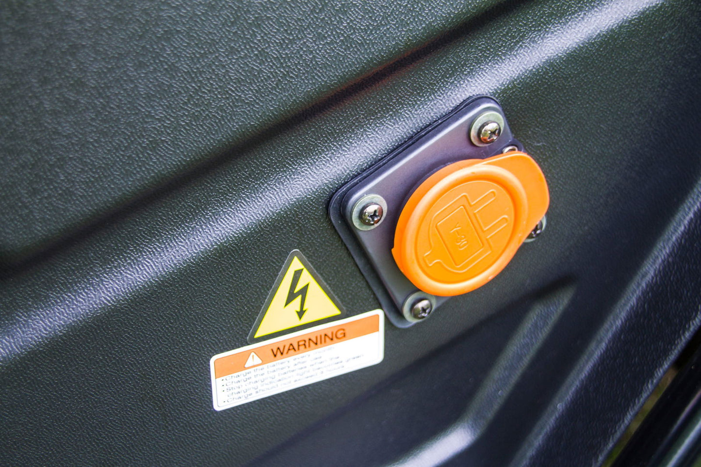 TrailMaster Taurus 80ED-GV 6-Seat Electric Golf Cart, 72 Volt, Extended Roof