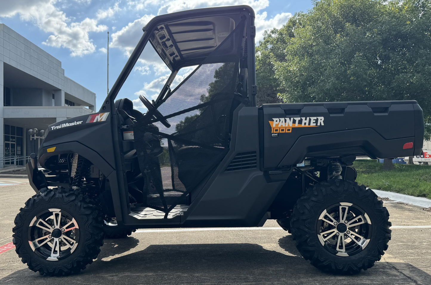 Panther 1000 UTV, 4X4, Larger Body, Electronic Power Steering, Heavy Duty Suspension, 83hp V-twin EFI Engine, High Low Range Automatic Trans, CA Legal