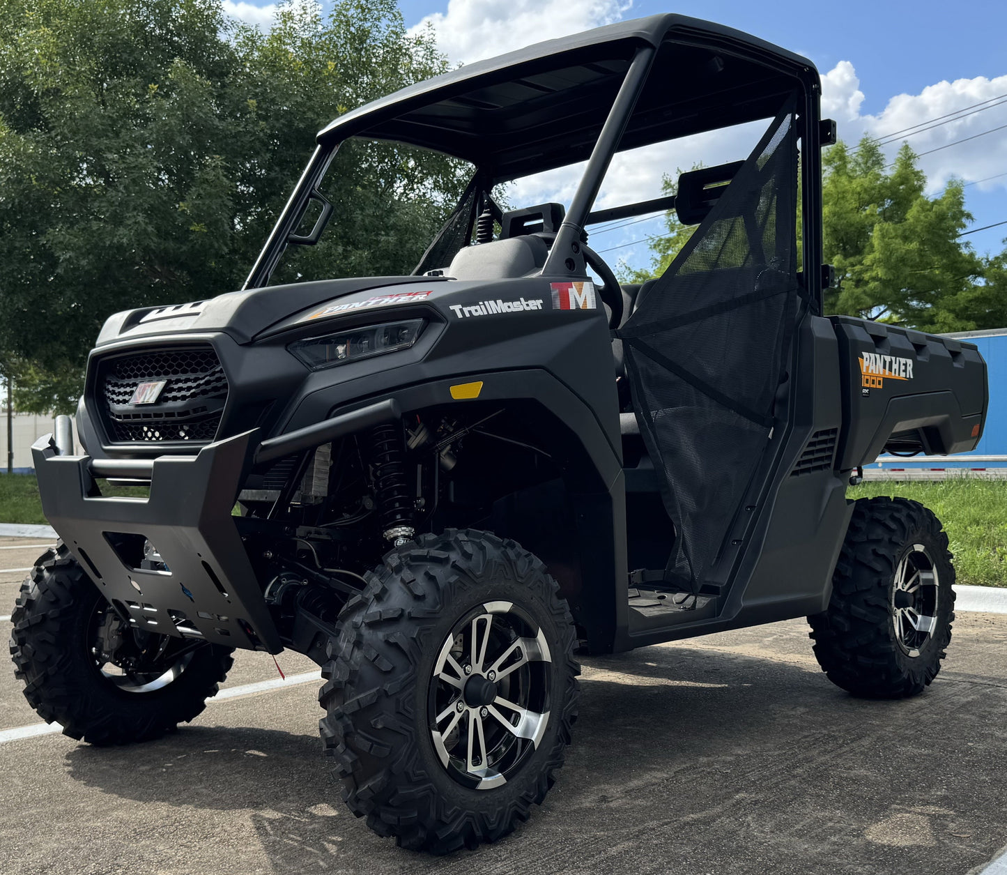 TrailMaster Panther 1000 UTV, 4X4, Larger Body, Electronic Power Steering, Heavy Duty Suspension, 83hp V-twin EFI Engine, High Low Range Automatic Trans, CA Legal