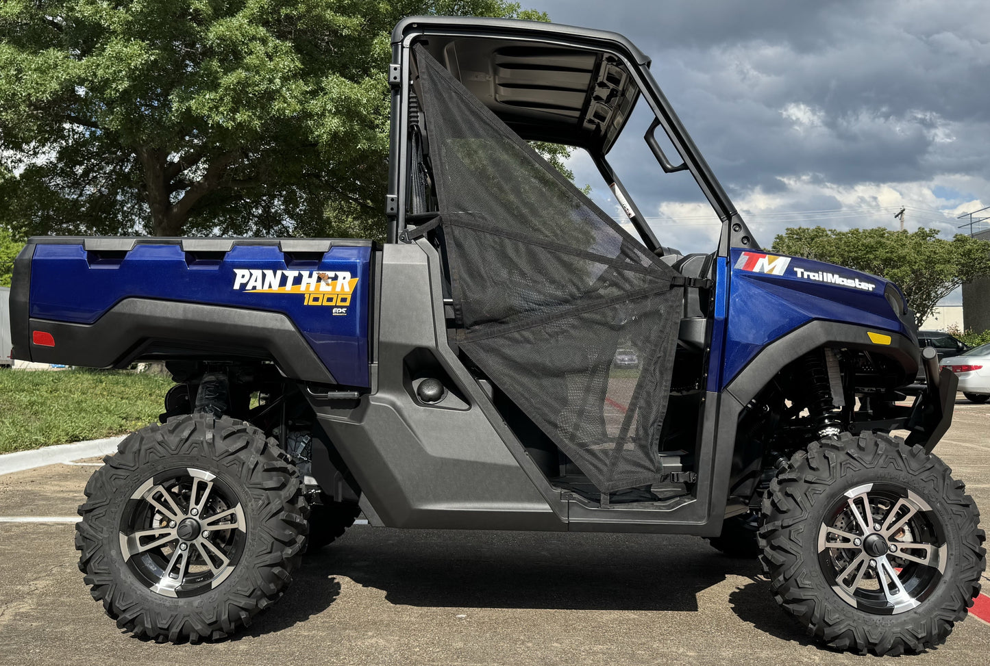 TrailMaster Panther 1000 UTV, 4X4, Larger Body, Electronic Power Steering, Heavy Duty Suspension, 83hp V-twin EFI Engine, High Low Range Automatic Trans, CA Legal