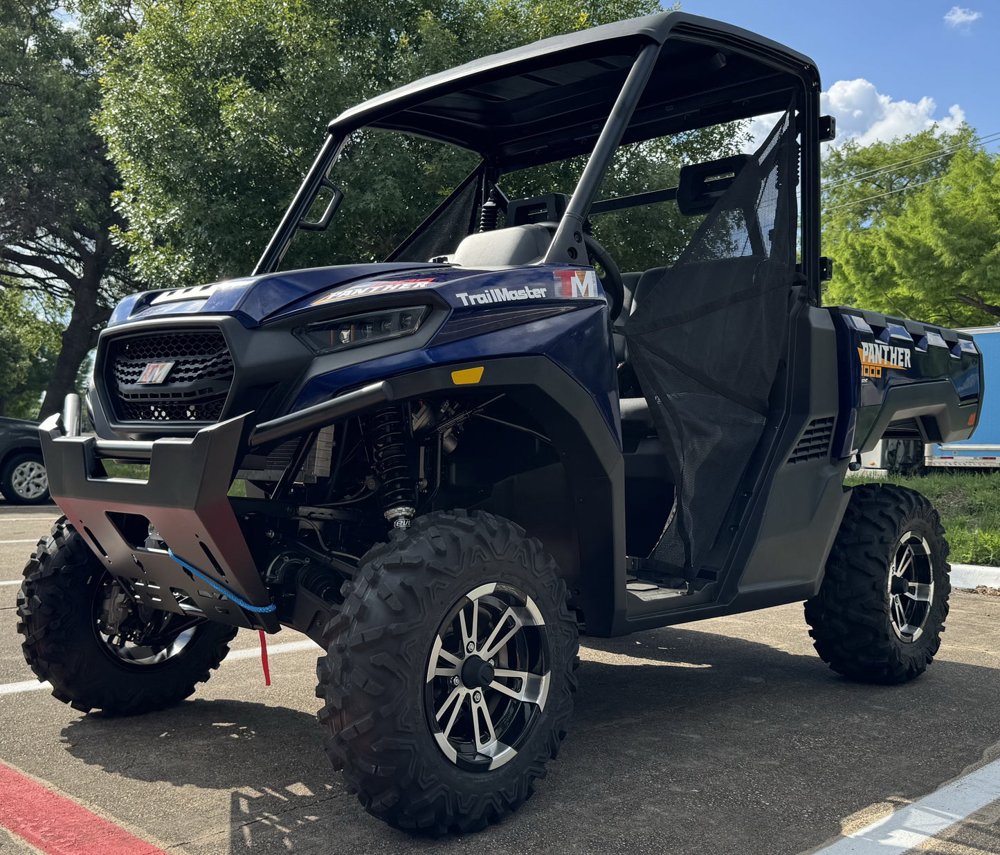 TrailMaster Panther 1000 UTV, 4X4, Larger Body, Electronic Power Steering, Heavy Duty Suspension, 83hp V-twin EFI Engine, High Low Range Automatic Trans, CA Legal