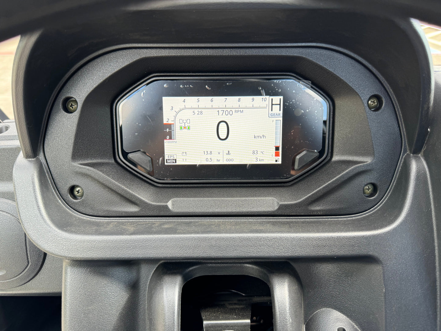 Panther 1000 UTV, 4X4, Larger Body, Electronic Power Steering, Heavy Duty Suspension, 83hp V-twin EFI Engine, High Low Range Automatic Trans, CA Legal