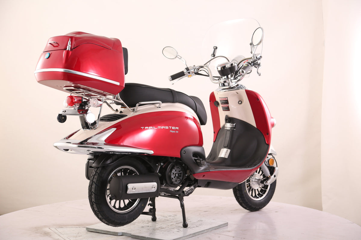 Sorrento 200 Street Scooter, Larger Engine 168.9cc, Locking Trunk, Windshield, USB Charger, Electric Start, CDI Ignition, Air Cooled