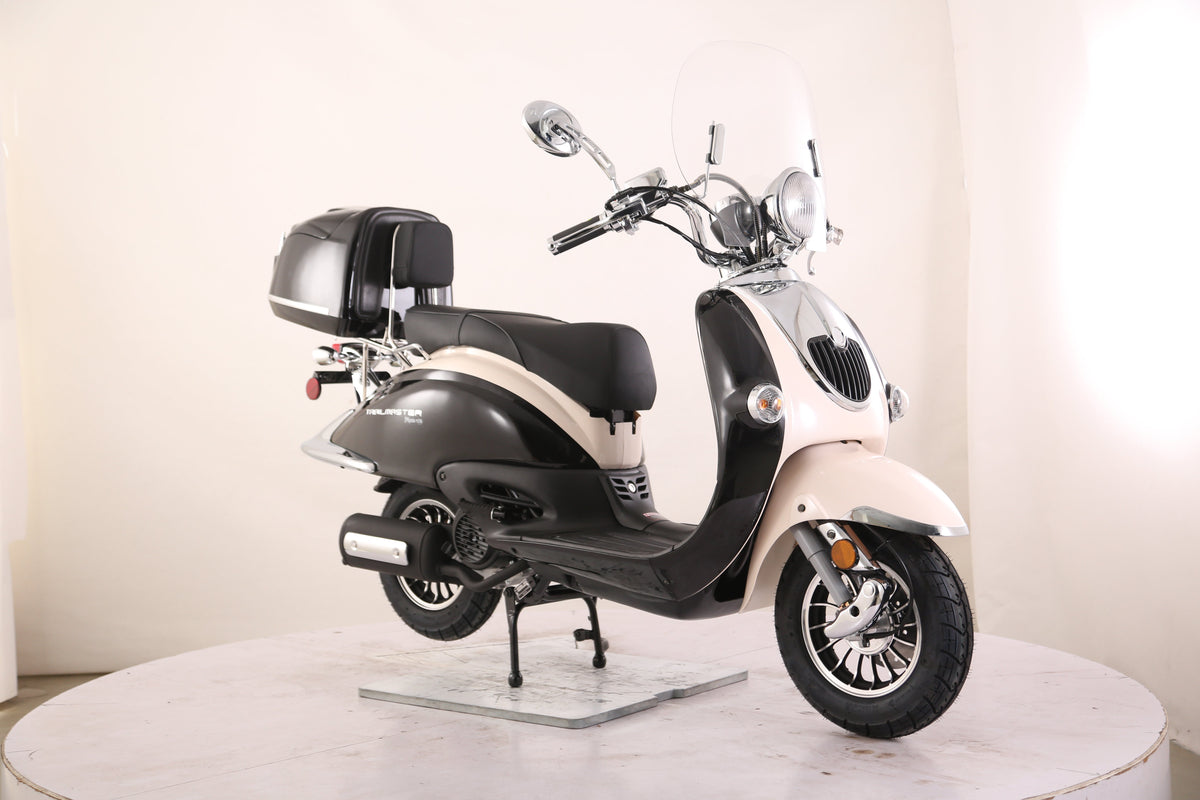 Sorrento 200 Street Scooter, Larger Engine 168.9cc, Locking Trunk, Windshield, USB Charger, Electric Start, CDI Ignition, Air Cooled