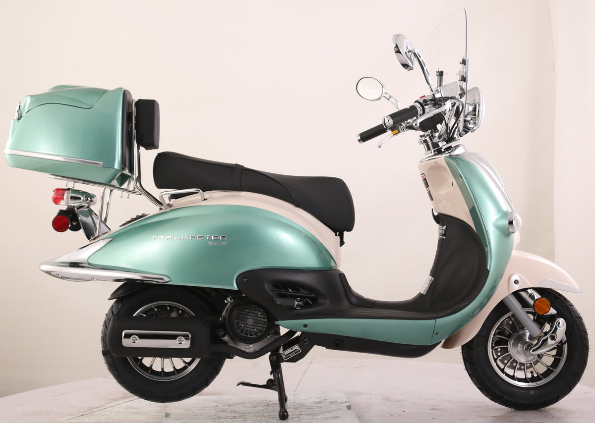 Sorrento 200 Street Scooter, Larger Engine 168.9cc, Locking Trunk, Windshield, USB Charger, Electric Start, CDI Ignition, Air Cooled