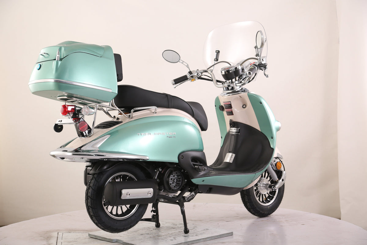 Sorrento 200 Street Scooter, Larger Engine 168.9cc, Locking Trunk, Windshield, USB Charger, Electric Start, CDI Ignition, Air Cooled