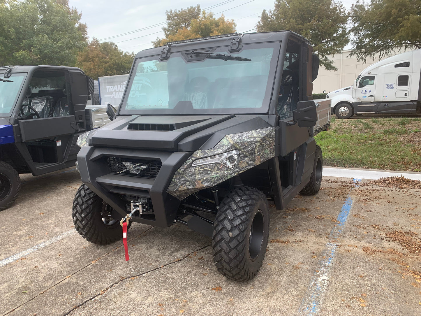 WorkCross 1000 UTV Side by Side, 85hp V-Twin EFI Engine, 2x4/4x4, Limited Slip, Differential Lock Mode