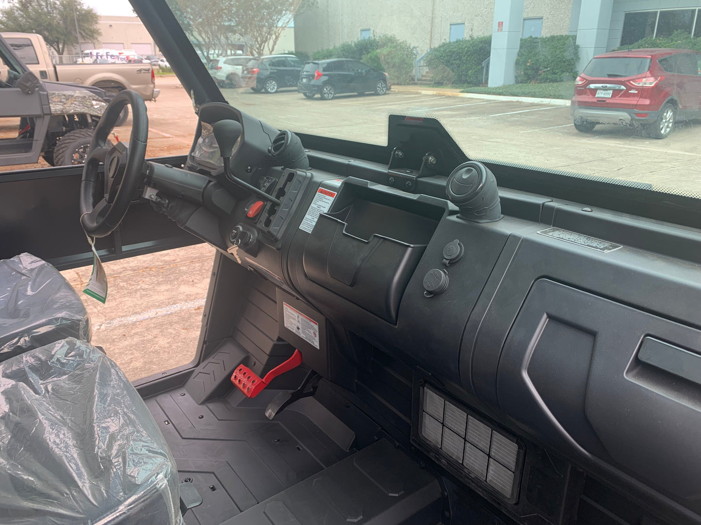 WorkCross 1000 UTV Side by Side, 85hp V-Twin EFI Engine, 2x4/4x4, Limited Slip, Differential Lock Mode