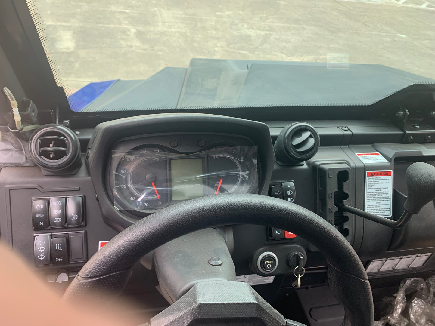 WorkCross 1000 UTV Side by Side, 85hp V-Twin EFI Engine, 2x4/4x4, Limited Slip, Differential Lock Mode