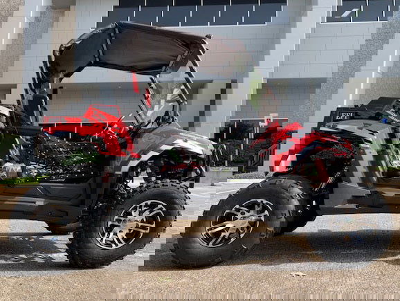 Challenger 200EX EFI UTV Deluxe, Windshield, Push Bar, Alloy Wheels, Light Bar