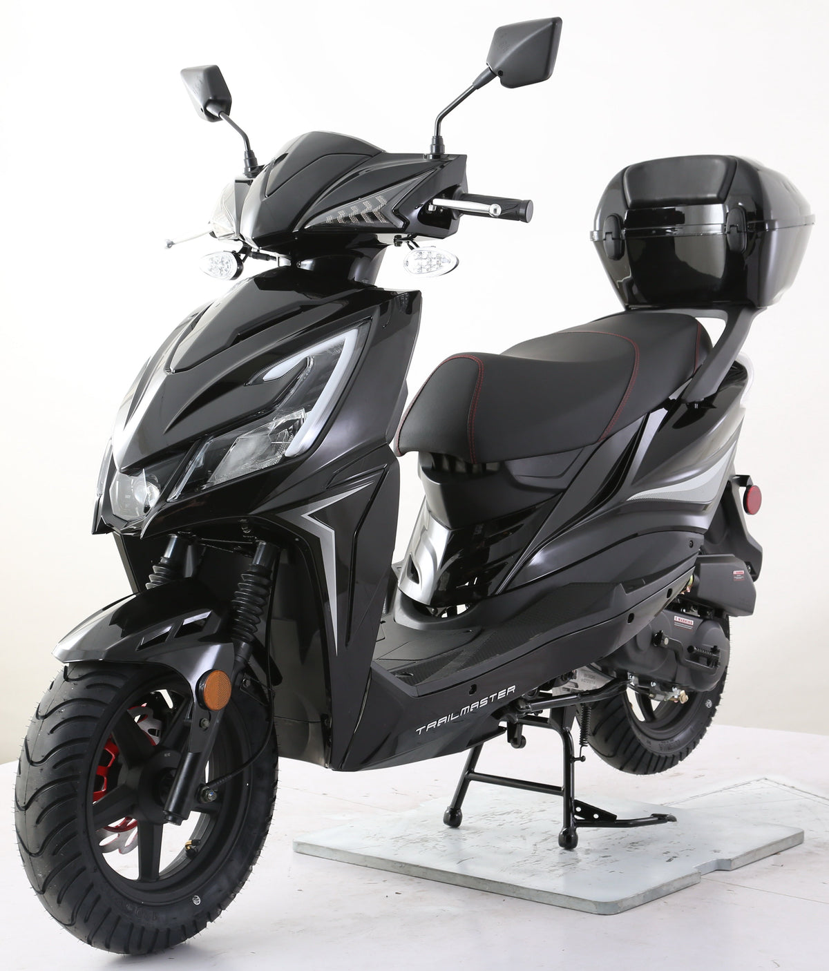 Trophy 200 Street Scooter, Electric start, Disk Brakes, CDI ignition, Color Matched Locking Trunk