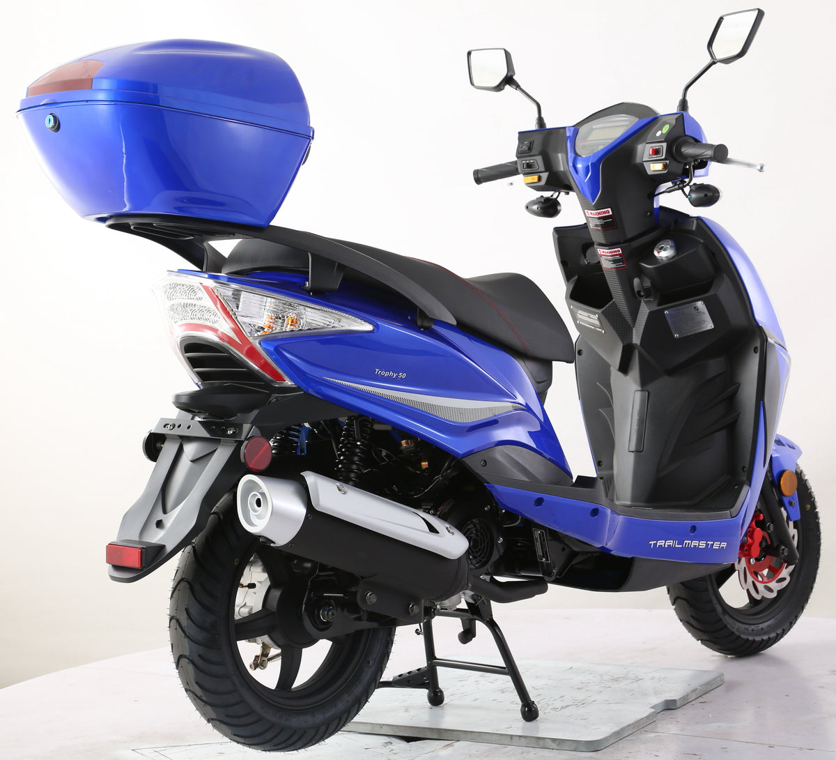 Trophy 200 Street Scooter, Electric start, Disk Brakes, CDI ignition, Color Matched Locking Trunk