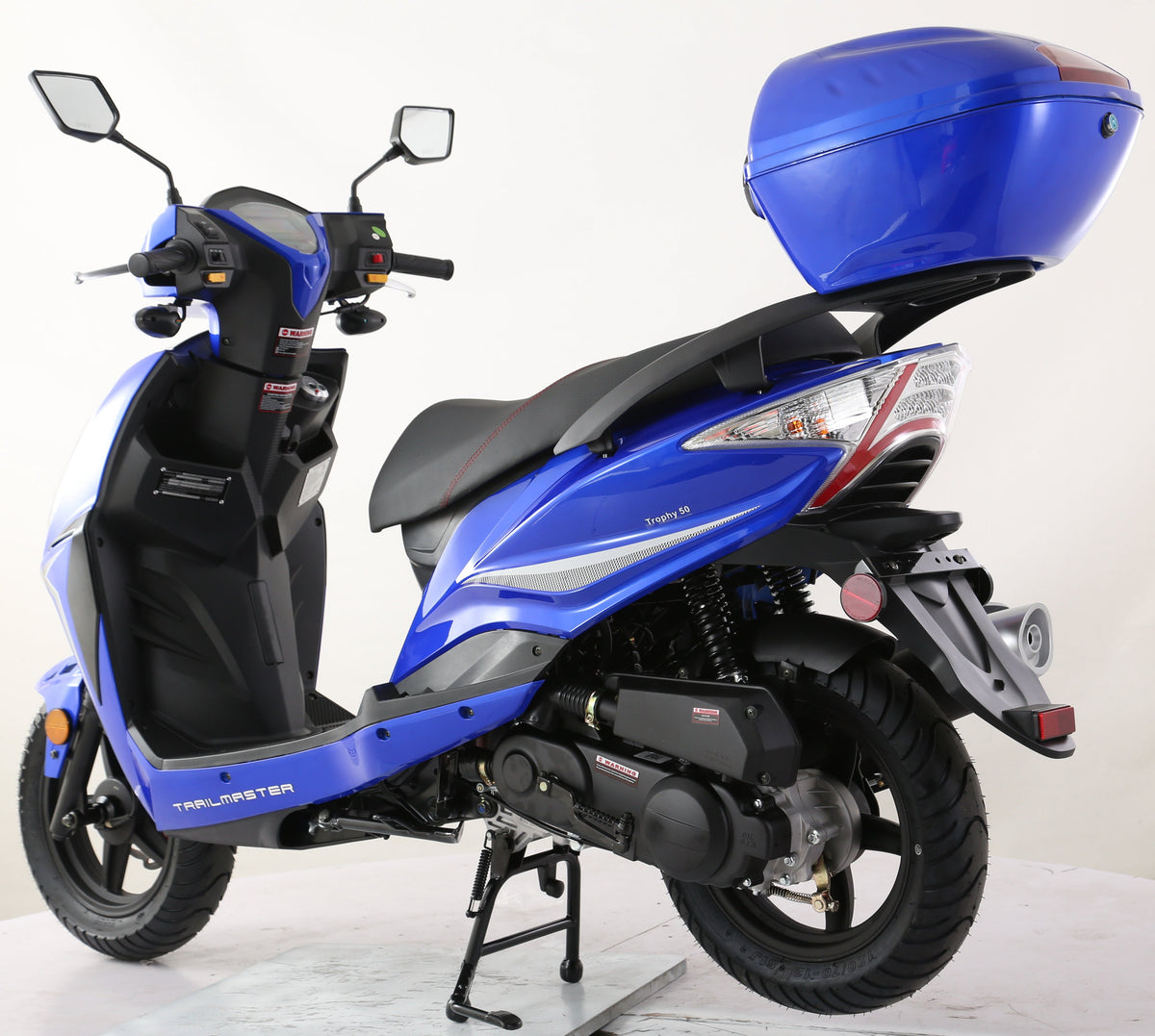 Trophy 200 Street Scooter, Electric start, Disk Brakes, CDI ignition, Color Matched Locking Trunk