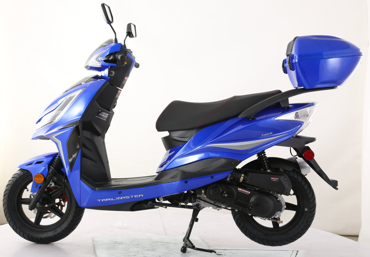 Trophy 200 Street Scooter, Electric start, Disk Brakes, CDI ignition, Color Matched Locking Trunk