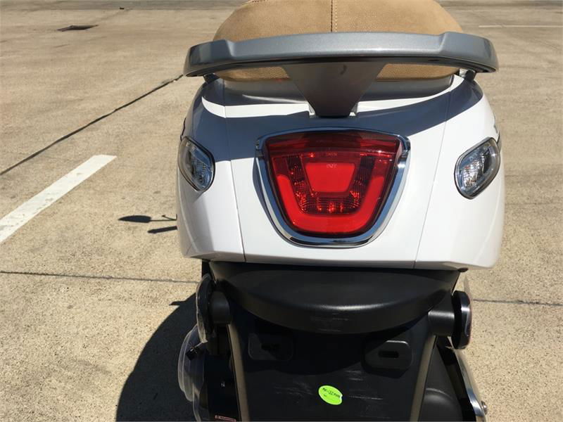 Turino 50 Scooter, 12" Wheels